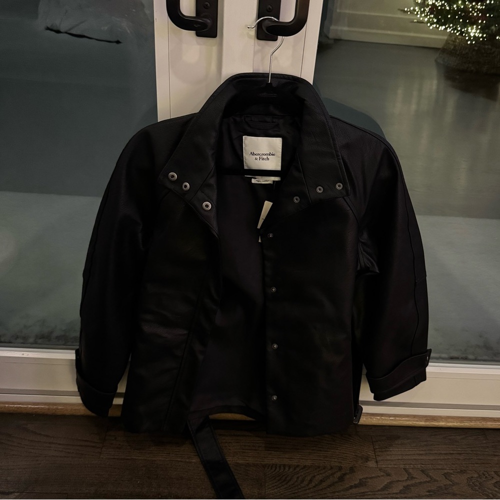 Abercrombie & Fitch Black Belted Leather Jacket NWT - Picture 4 of 5